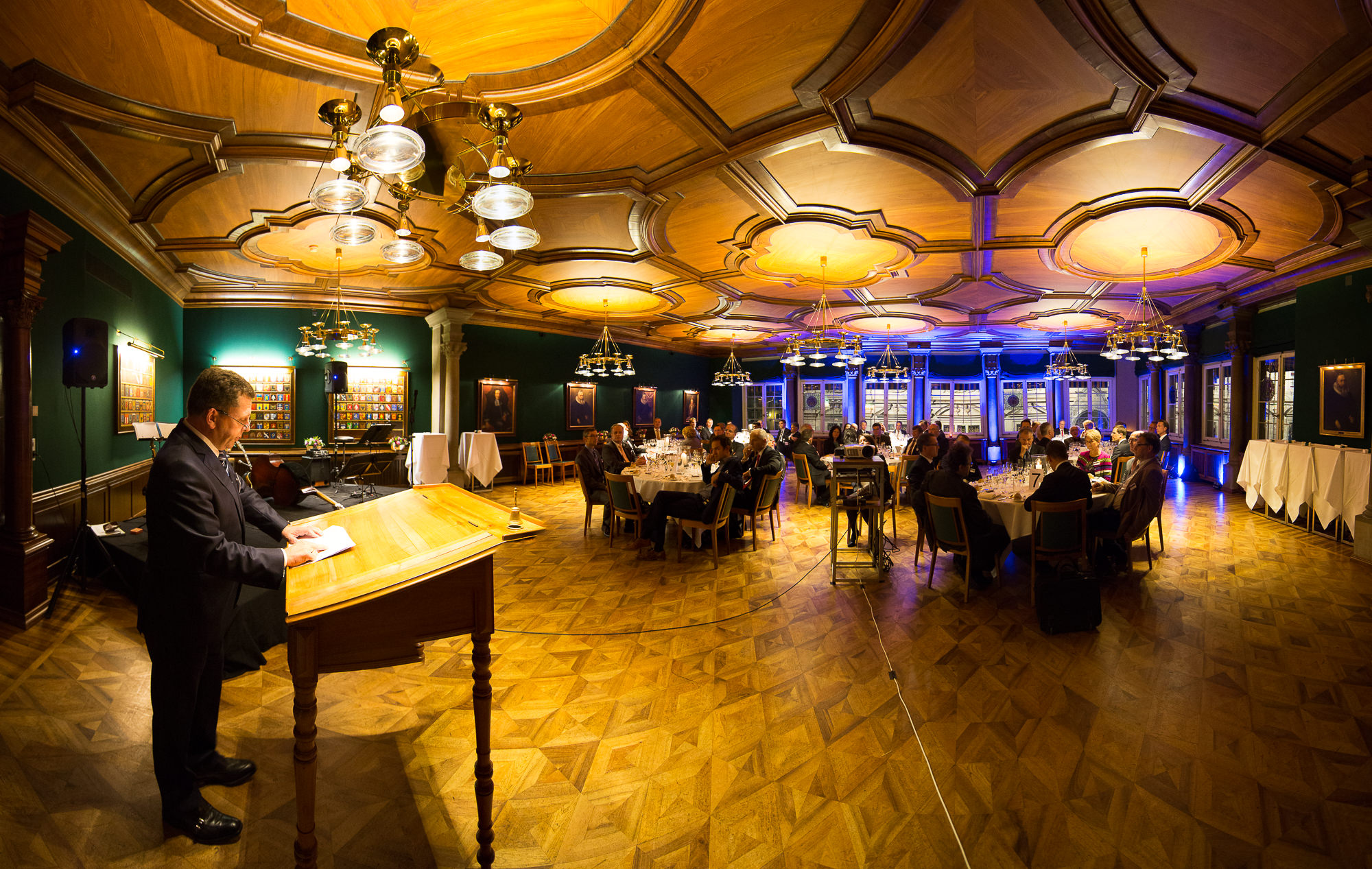 Export x3 5D3 0398 Bearbeitet Businessauftrag Complementa 2014